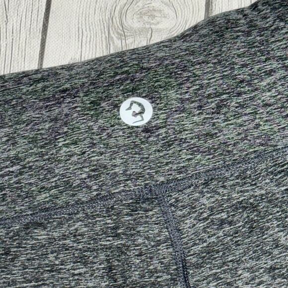 Scorpio Sol 7/8 Bow Leggings Size Small - Picture 4 of 5